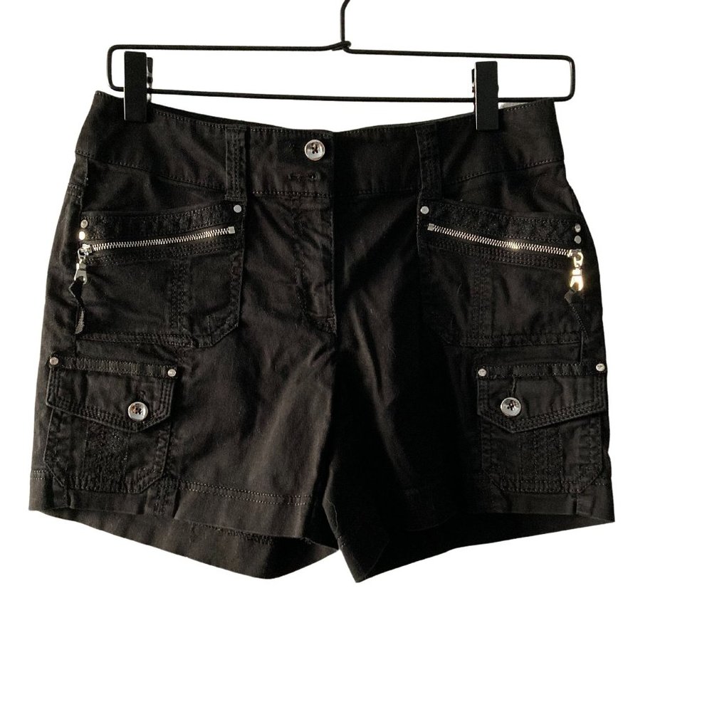 White House Black Market Cargo W/Silver Detail Size 00 Shorts